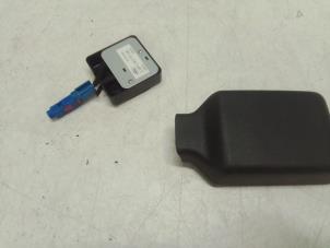 Gebruikte GPS Antenne Ford Fiesta 6 (JA8) Prijs € 35,00 Margeregeling aangeboden door Autodemontage van de Laar