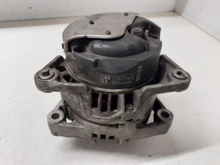 Gebruikte Dynamo Opel Vectra C GTS 3.2 V6 24V Prijs € 65,00 Margeregeling aangeboden door Autodemontage van de Laar
