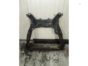 Gebruikte Subframe Volvo V70 (BW) 2.4 D5 20V Prijs € 150,00 Margeregeling aangeboden door Autodemontage van de Laar