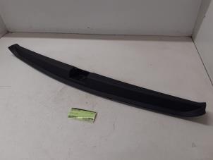 Gebruikte Afdekplaat diversen Dacia Duster (SR) 1.6 16V Prijs € 24,20 Inclusief btw aangeboden door Autodemontage van de Laar