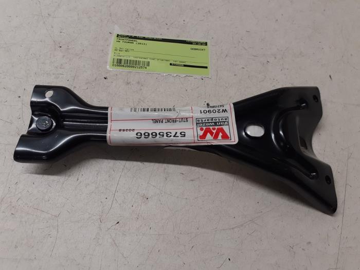 Gebruikte Frontpaneel Volkswagen Touran Prijs € 24,79 Margeregeling aangeboden door Autodemontage van de Laar