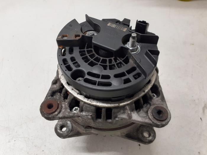 Gebruikte Dynamo Nissan NV 200 (M20M) 1.5 dCi 90 Prijs € 50,00 Margeregeling aangeboden door Autodemontage van de Laar