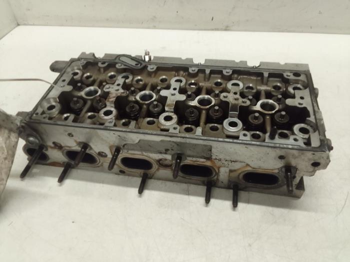 Gebruikte Cilinderkop Volkswagen Polo VI (AW1) 1.6 TDI 16V 95 Prijs € 500,00 Margeregeling aangeboden door Autodemontage van de Laar