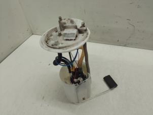 Gebruikte Tank element Pomp Opel Combo 1.6 CDTI 16V Prijs € 90,00 Margeregeling aangeboden door Autodemontage van de Laar