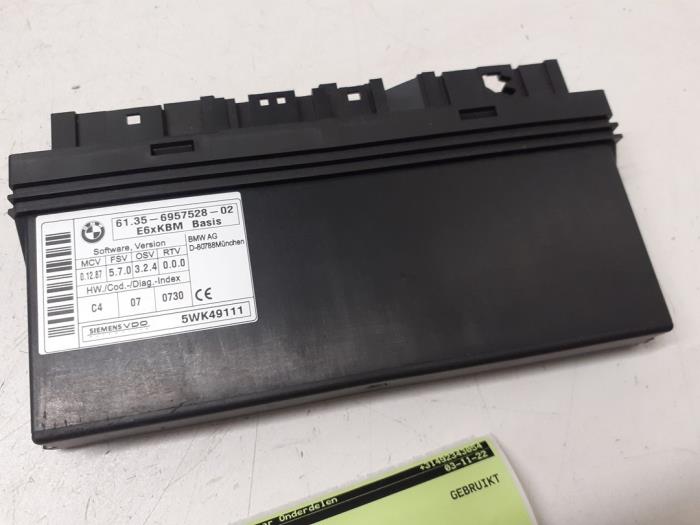 Computer Body Control van een BMW 5 serie (E60) 530d 24V 2005