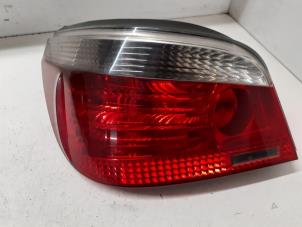Gebruikte Achterlicht links BMW 5 serie (E60) 530d 24V Prijs € 50,00 Margeregeling aangeboden door Autodemontage van de Laar