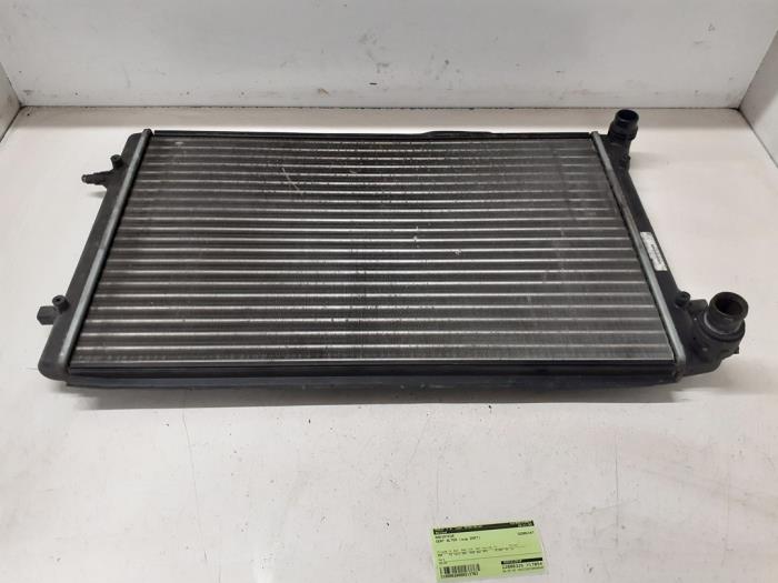Gebruikte Radiateur Seat Altea XL (5P5) 1.6 Prijs € 35,00 Margeregeling aangeboden door Autodemontage van de Laar