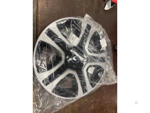 Gebruikte Wieldop Renault Clio Prijs € 42,35 Inclusief btw aangeboden door Autodemontage van de Laar