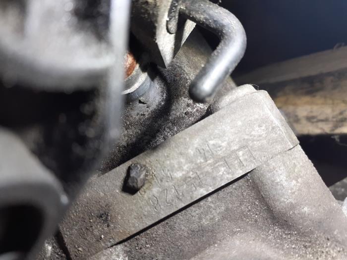 Gebruikte Versnellingsbak Volkswagen Golf V (1K1) Prijs € 350,00 Margeregeling aangeboden door Autodemontage van de Laar