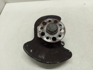 Gebruikte Asschenkel links-voor Mercedes C (W204) 3.0 C-320 CDI V6 24V Prijs € 75,00 Margeregeling aangeboden door Autodemontage van de Laar