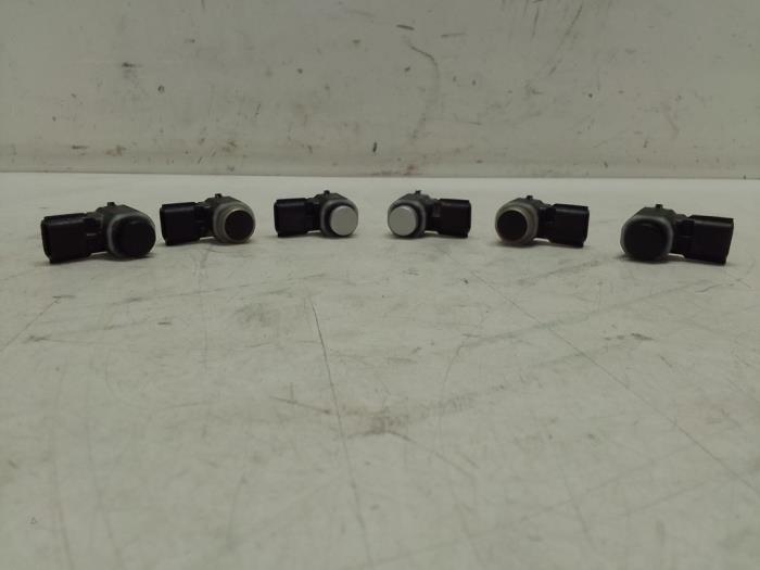 Gebruikte PDC Sensor Set Renault Captur II (RJB) Prijs € 150,00 Margeregeling aangeboden door Autodemontage van de Laar