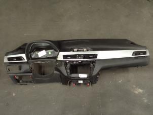 Gebruikte Airbag set + dashboard BMW X1 (F48) sDrive 18d 2.0 16V Prijs op aanvraag aangeboden door Autodemontage van de Laar