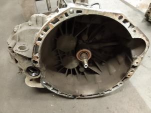 Gebruikte Versnellingsbak Renault Master III (FV) 2.3 dCi 125 16V FWD Prijs € 1.512,50 Inclusief btw aangeboden door Autodemontage van de Laar