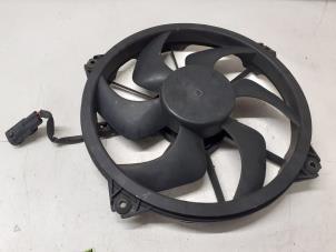 Gebruikte Koelvin Motor Citroen C4 Picasso (UD/UE/UF) 1.6 16V VTi 120 Prijs € 70,00 Margeregeling aangeboden door Autodemontage van de Laar