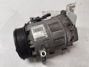 Gebruikte Aircopomp Renault Master III (FV) 2.3 dCi 125 16V FWD Prijs € 150,00 Margeregeling aangeboden door Autodemontage van de Laar