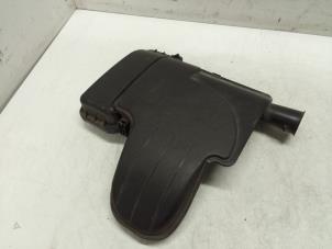 Gebruikte Luchtfilterhuis Citroen C1 1.0 12V Prijs € 30,00 Margeregeling aangeboden door Autodemontage van de Laar