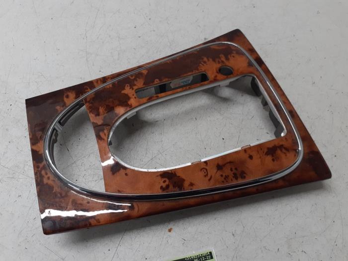 Gebruikte Diversen Mercedes E (W211) 1.8 E-200 K 16V Prijs € 35,00 Margeregeling aangeboden door Autodemontage van de Laar