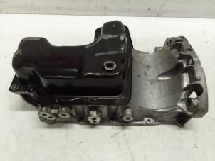 Gebruikte Carterpan Peugeot 2008 (CU) 1.2 12V e-THP PureTech 110 Prijs € 100,00 Margeregeling aangeboden door Autodemontage van de Laar