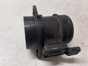 Gebruikte Luchtmassameter Volkswagen Polo V (6R) 1.4 TDI DPF BlueMotion technology Prijs € 50,00 Margeregeling aangeboden door Autodemontage van de Laar