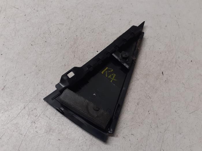 Diversen van een Volkswagen Polo V (6R) 1.4 TDI DPF BlueMotion technology 2014