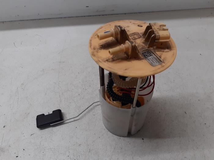 Gebruikte Tank element Pomp Opel Movano 2.3 CDTi Biturbo 16V FWD Prijs € 181,50 Inclusief btw aangeboden door Autodemontage van de Laar