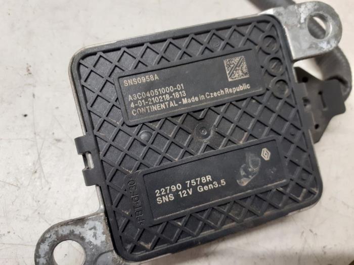 Lambda Sonde van een Opel Movano 2.3 CDTi Biturbo 16V FWD 2021