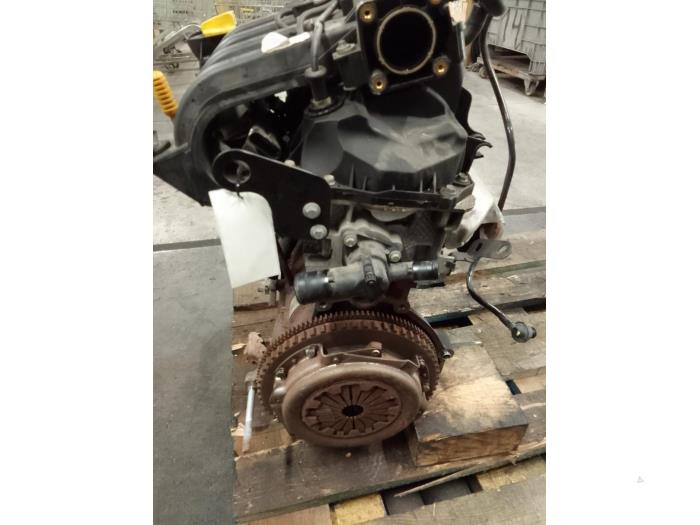 Gebruikte Motor Renault Twingo II (CN) 1.2 16V Prijs € 400,00 Margeregeling aangeboden door Autodemontage van de Laar