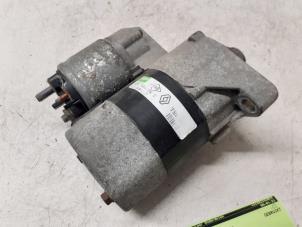 Gebruikte Startmotor Renault Twingo II (CN) 1.2 16V Prijs op aanvraag aangeboden door Autodemontage van de Laar