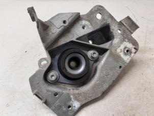 Gebruikte Motorsteun Renault Twingo II (CN) 1.2 16V Prijs op aanvraag aangeboden door Autodemontage van de Laar