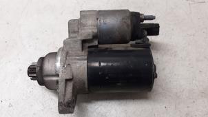 Gebruikte Startmotor Volkswagen Polo IV (9N1/2/3) 1.4 16V 75 Prijs € 50,00 Margeregeling aangeboden door Autodemontage van de Laar