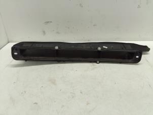 Gebruikte Luchtgeleider Citroen C4 Grand Picasso (UA) 2.0 HDiF 16V 165 Prijs € 30,00 Margeregeling aangeboden door Autodemontage van de Laar