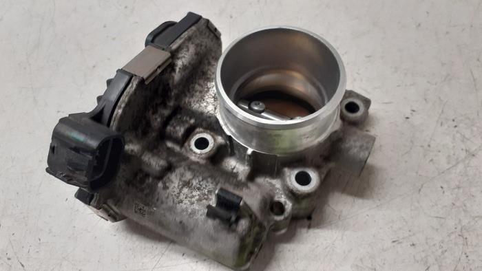 Gebruikte Gasklephuis Opel Corsa E 1.4 16V Prijs € 50,00 Margeregeling aangeboden door Autodemontage van de Laar