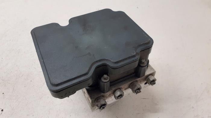Gebruikte ABS Pomp Opel Corsa E 1.4 16V Prijs € 100,00 Margeregeling aangeboden door Autodemontage van de Laar