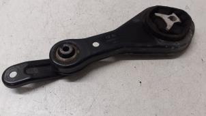 Gebruikte Motorsteun Volkswagen Polo VI (AW1) 1.0 TSI 12V Prijs € 25,00 Margeregeling aangeboden door Autodemontage van de Laar