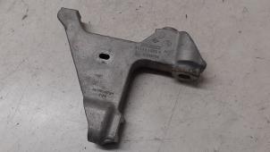 Gebruikte Motorsteun Opel Vivaro 1.6 CDTI BiTurbo 120 Prijs op aanvraag aangeboden door Autodemontage van de Laar