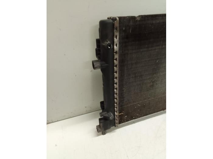 Radiateur van een Volkswagen Polo V (6R) 1.6 TDI 16V 90 2013
