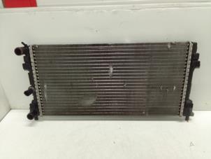 Radiateur van een Volkswagen Polo V (6R) 1.6 TDI 16V 90 2013