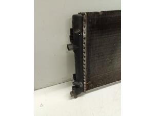 Radiateur van een Volkswagen Polo V (6R) 1.6 TDI 16V 90 2013