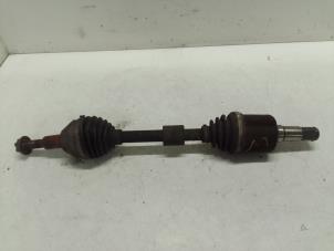 Gebruikte Homokineetas links-voor Chrysler Voyager/Grand Voyager (RT) 2.8 CRD 16V Grand Voyager Prijs € 150,00 Margeregeling aangeboden door Autodemontage van de Laar