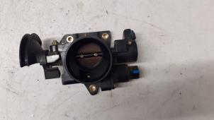 Gebruikte Gasklephuis Peugeot 107 1.0 12V Prijs € 50,00 Margeregeling aangeboden door Autodemontage van de Laar