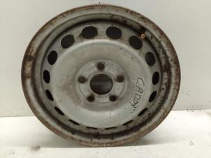 Gebruikte Velg Volkswagen Caddy III (2KA,2KH,2CA,2CH) 1.9 TDI Prijs € 25,00 Margeregeling aangeboden door Autodemontage van de Laar