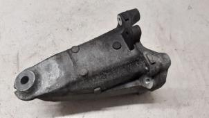 Gebruikte Motorsteun Mercedes C Estate (S205) C-300 2.0 Turbo 16V Prijs € 30,00 Margeregeling aangeboden door Autodemontage van de Laar