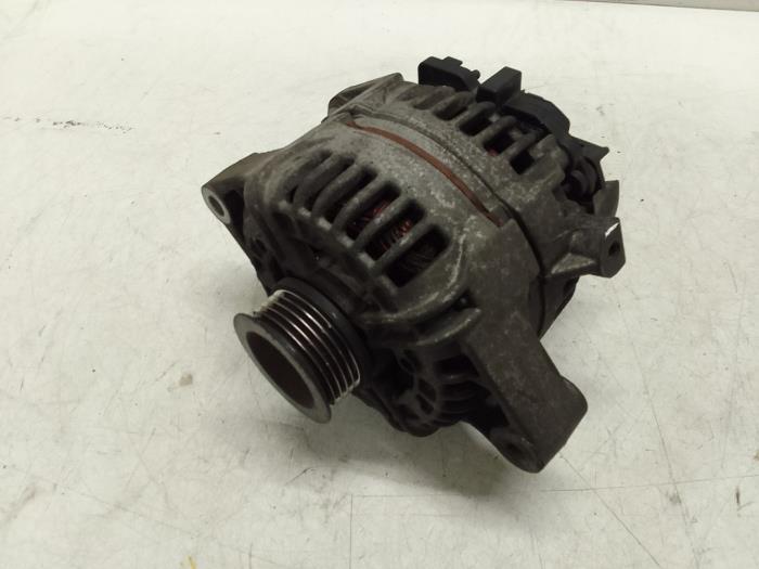 Gebruikte Dynamo Opel Meriva (A) 1.6 16V Prijs € 50,00 Margeregeling aangeboden door Autodemontage van de Laar