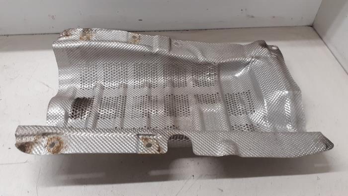 Gebruikte Hitteschild uitlaat BMW 1 serie (F20) 116i 1.5 12V Prijs € 50,00 Margeregeling aangeboden door Autodemontage van de Laar