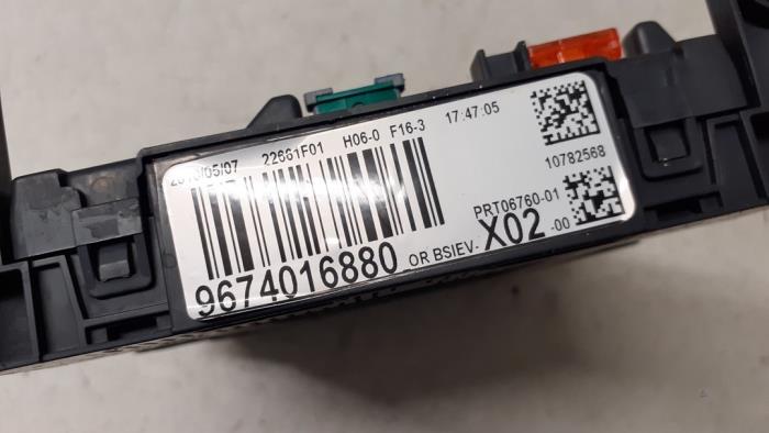 Computer Body Control van een Citroën C3 (SC) 1.6 16V VTi 120 2010