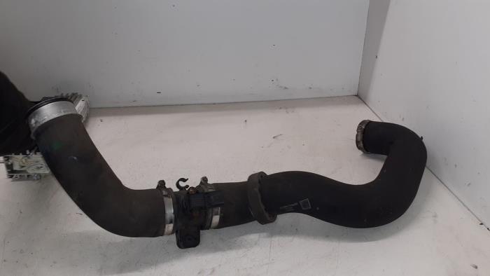 Gebruikte Intercooler Volkswagen Transporter/Caravelle T5 2.0 TDI DRF Prijs € 25,00 Margeregeling aangeboden door Autodemontage van de Laar