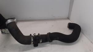 Gebruikte Intercooler Volkswagen Transporter/Caravelle T5 2.0 TDI DRF Prijs € 25,00 Margeregeling aangeboden door Autodemontage van de Laar