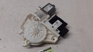 Gebruikte Raammotor Portier Jeep Renegade (BU) 1.4 Multi Air 16V Prijs € 75,00 Margeregeling aangeboden door Autodemontage van de Laar