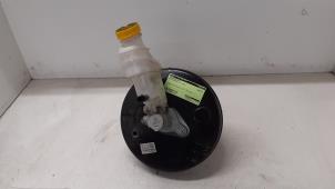 Gebruikte Rembooster Jeep Renegade (BU) 1.4 Multi Air 16V Prijs € 95,00 Margeregeling aangeboden door Autodemontage van de Laar