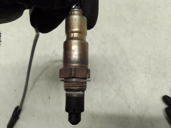 Lambda Sonde van een Audi A3 Sportback (8VA/8VF) 1.4 TFSI 16V e-tron 2015